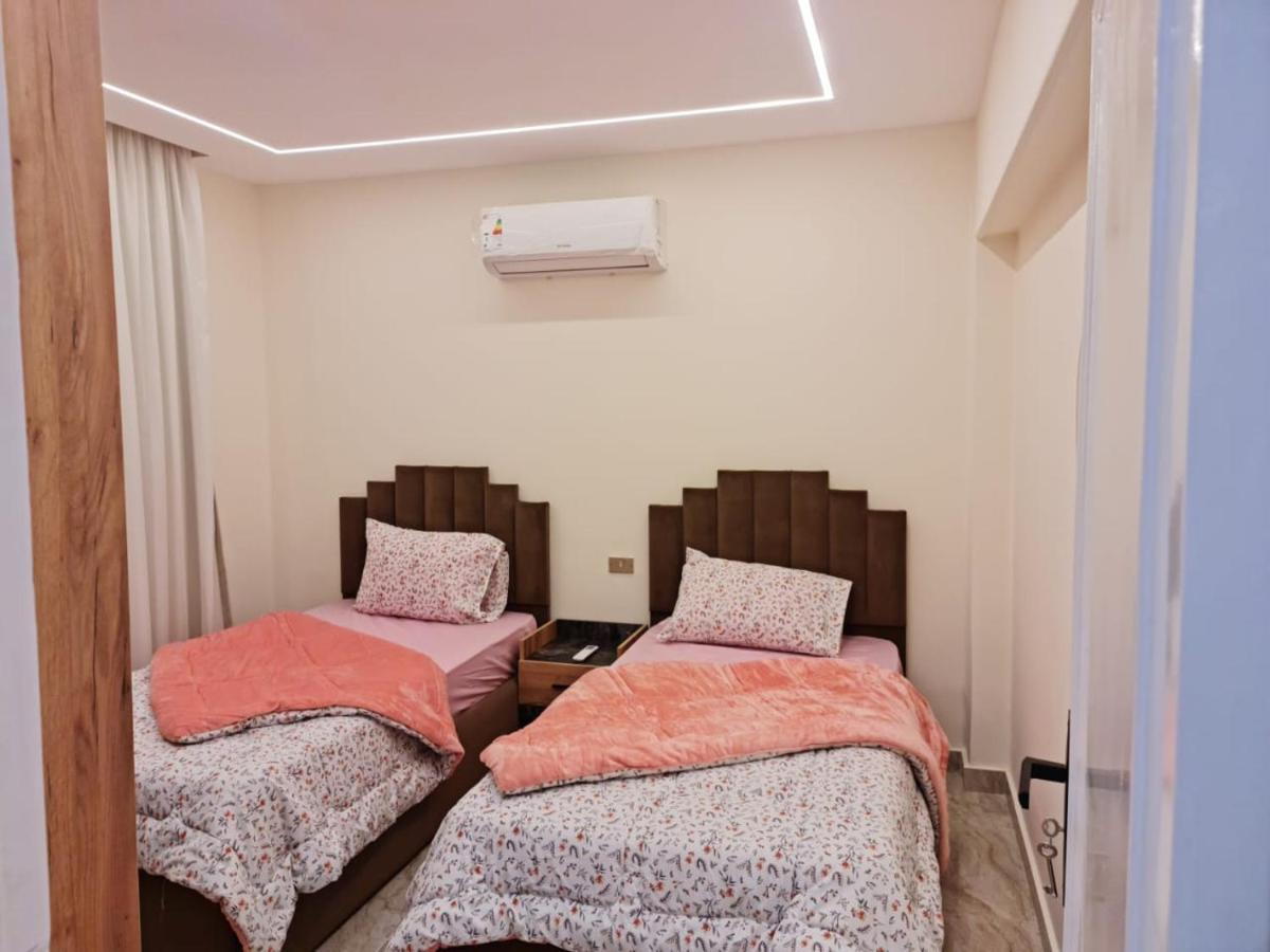 Amazing Flat Front Of Stars2 Daire *